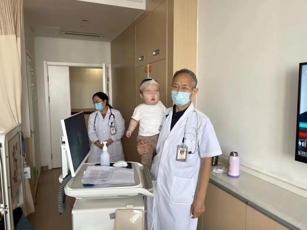 微光如炬 | 第十二期：儿科医生张新利：孩子一双双清澈的眼睛永远鼓励着自己不断探索和前进(图10)