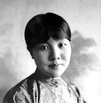 冰心15条语录，诗意且充满哲理，让人豁然开朗(图2)