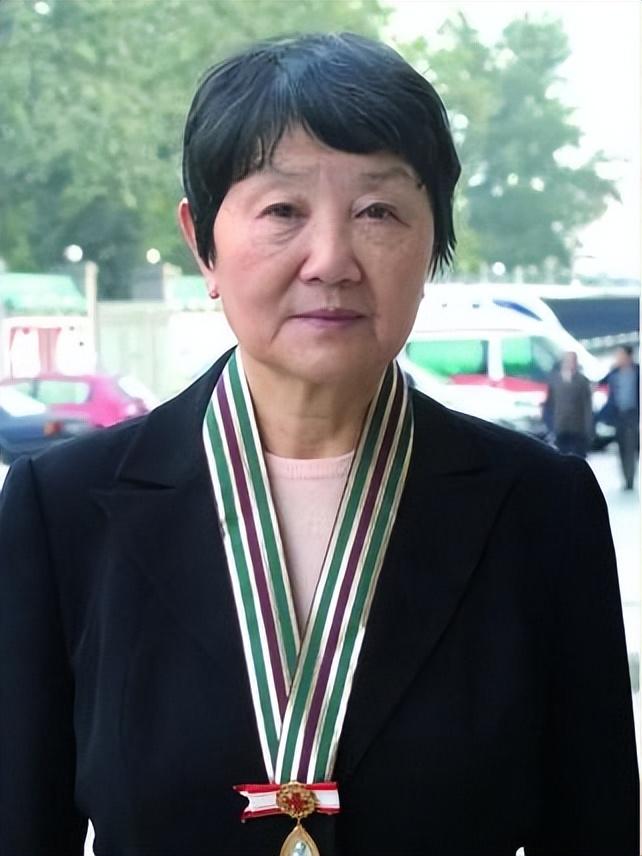 全国表彰、最高荣誉！她荣获“南丁格尔奖”，毕业于我国顶尖医学学府(图4)