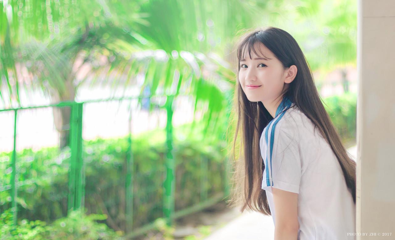 小说：美女身中剧毒，穷小子连忙褪去衣物抢救，她大怒：你想干啥(图1)