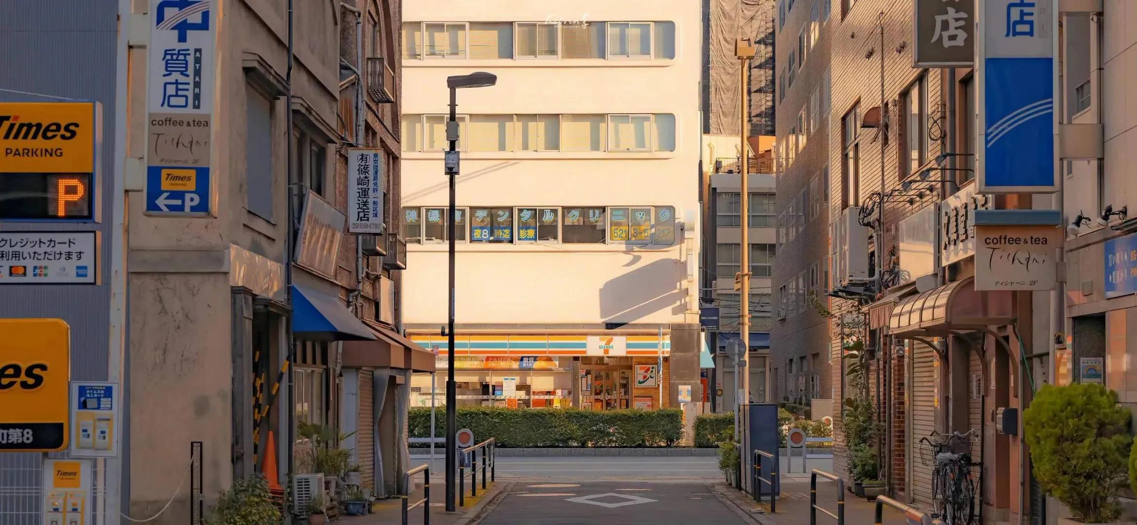 那些超现实的句子「有财务上的自由，才有更多选择上的自由」(图7)