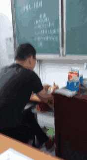 开心一刻：兄弟你摊上大事了，大家说说看这个要扣多少分(图16)