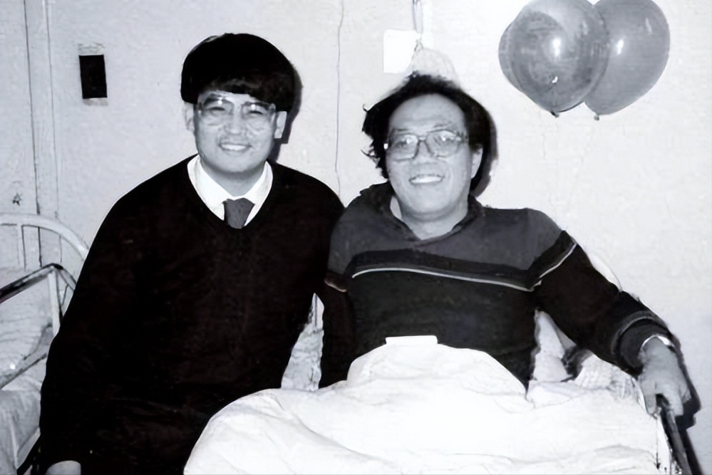 轮椅上的巨人史铁生：21岁瘫痪，47岁尿毒症，临死9小时前捐遗体(图2)