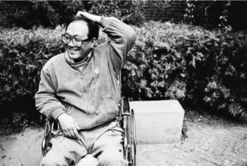 轮椅上的巨人史铁生：21岁瘫痪，47岁尿毒症，临死9小时前捐遗体(图16)