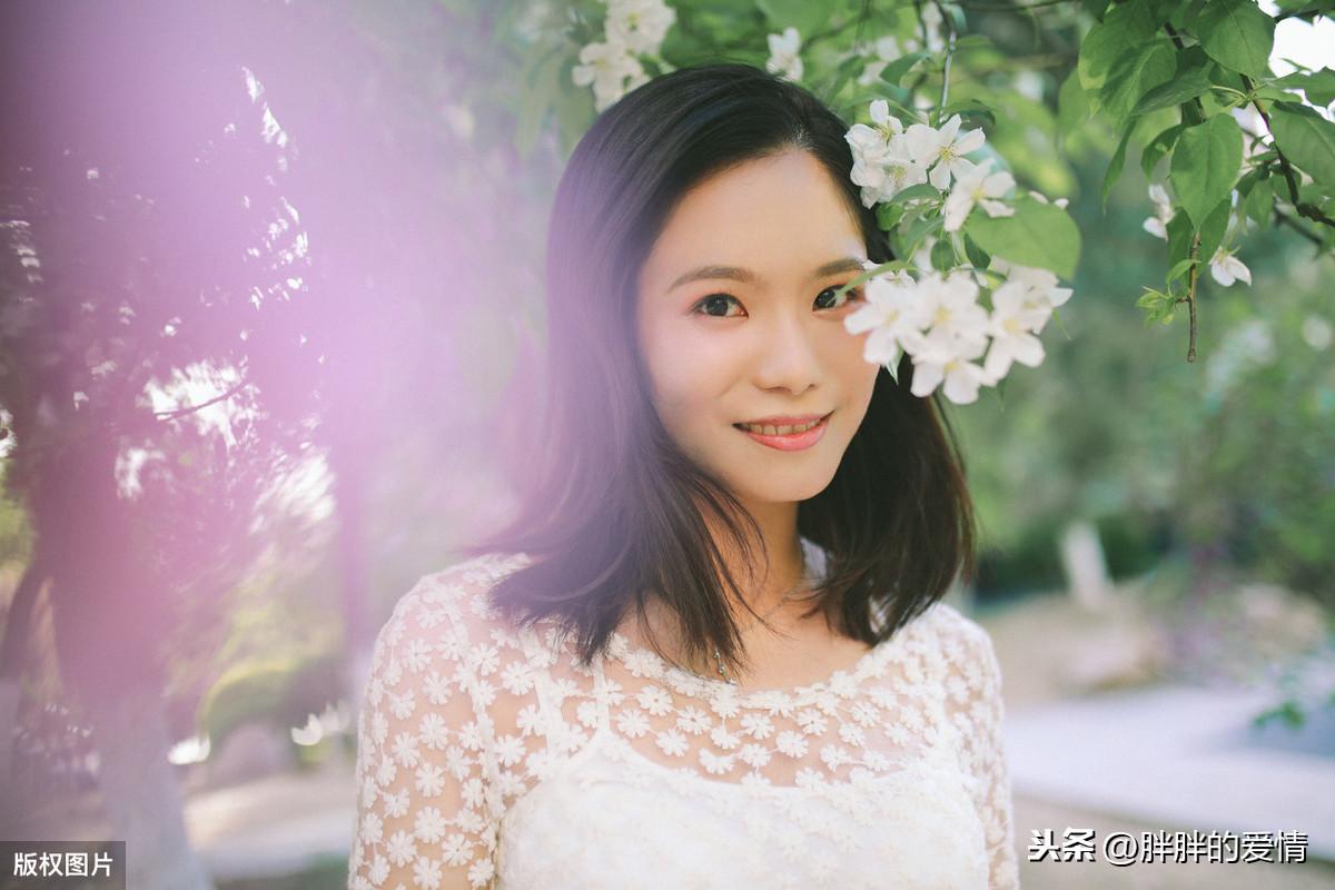 人生得意时，切记看谈；人生失意时，切记随缘；宁静如水(图1)