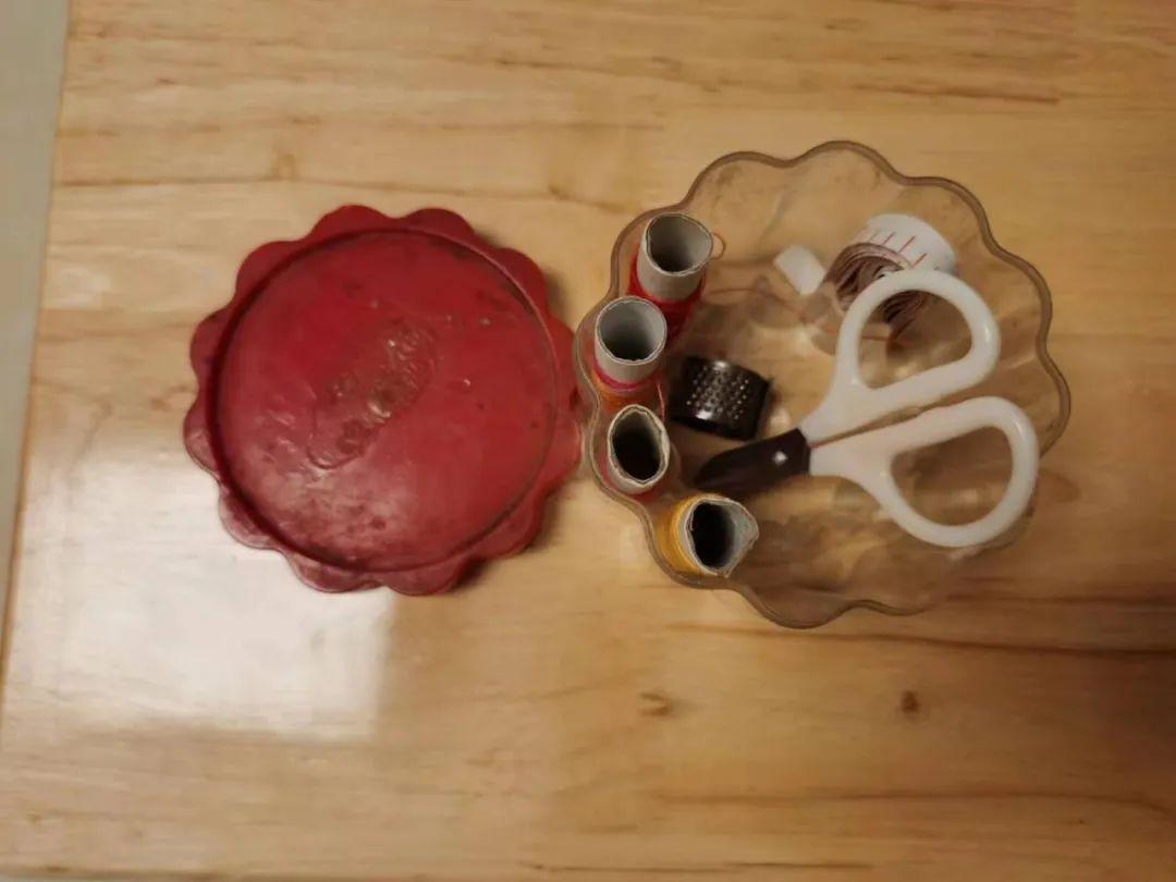 一枚小顶针(图2) 一枚小顶针(图2)