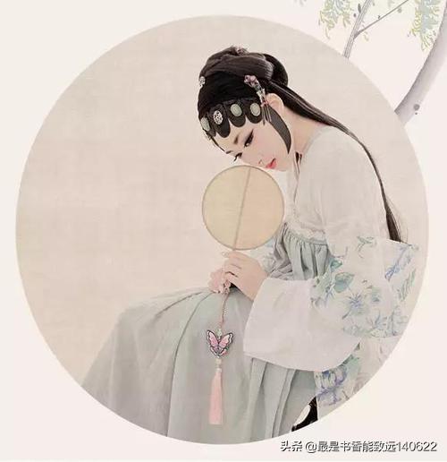 66句绝美爱情诗句，绵绵相思醉古今！(图1)