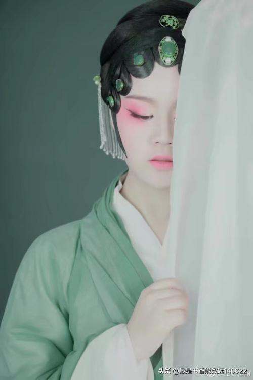 66句绝美爱情诗句，绵绵相思醉古今！(图4)