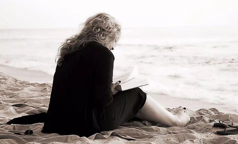 100句完美英语句子，记完7000个单词！(图1)