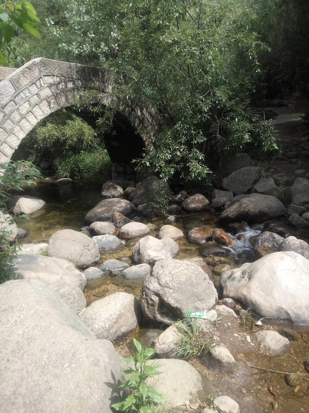 不要随便和陌生人说话(图1)