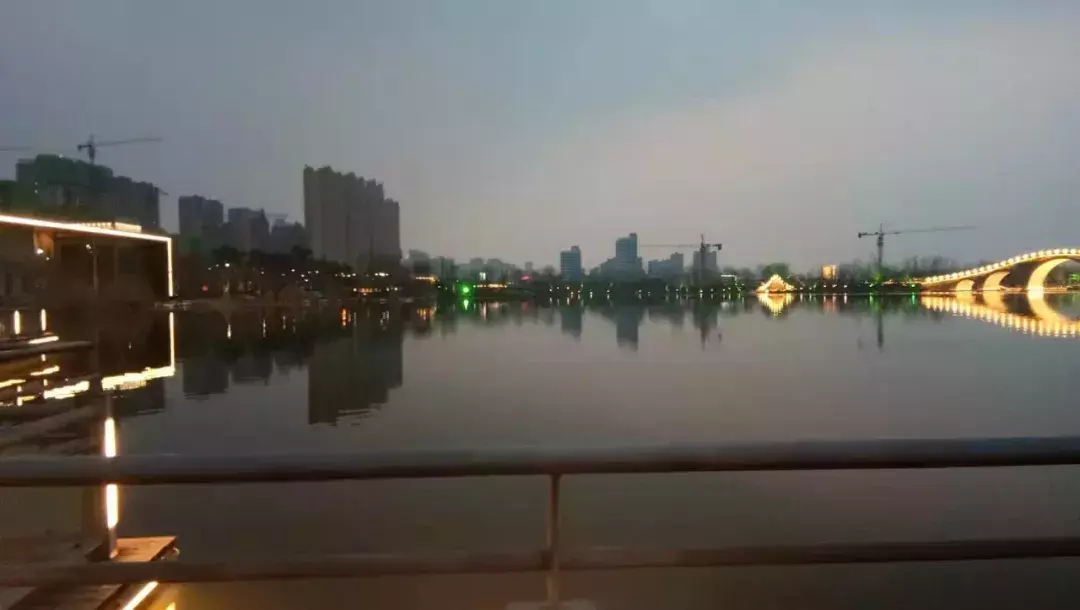 待我了无牵挂，从此归隐天涯；深山茅屋为家，远离城市繁华(图2)