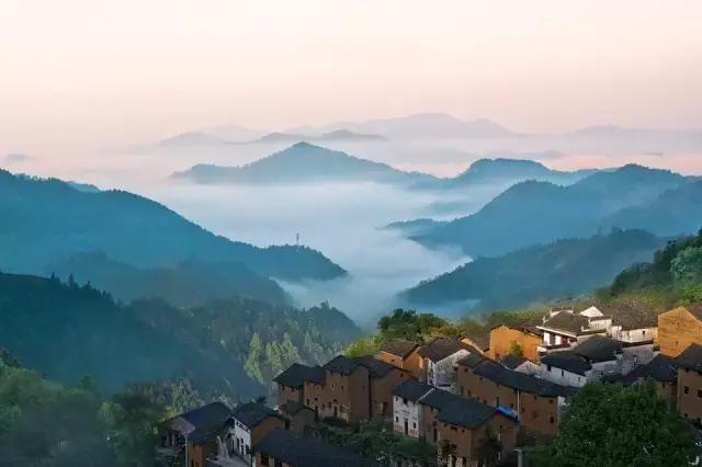 八句人生诗词，参悟十年青春，含泪一读再读。(图9)