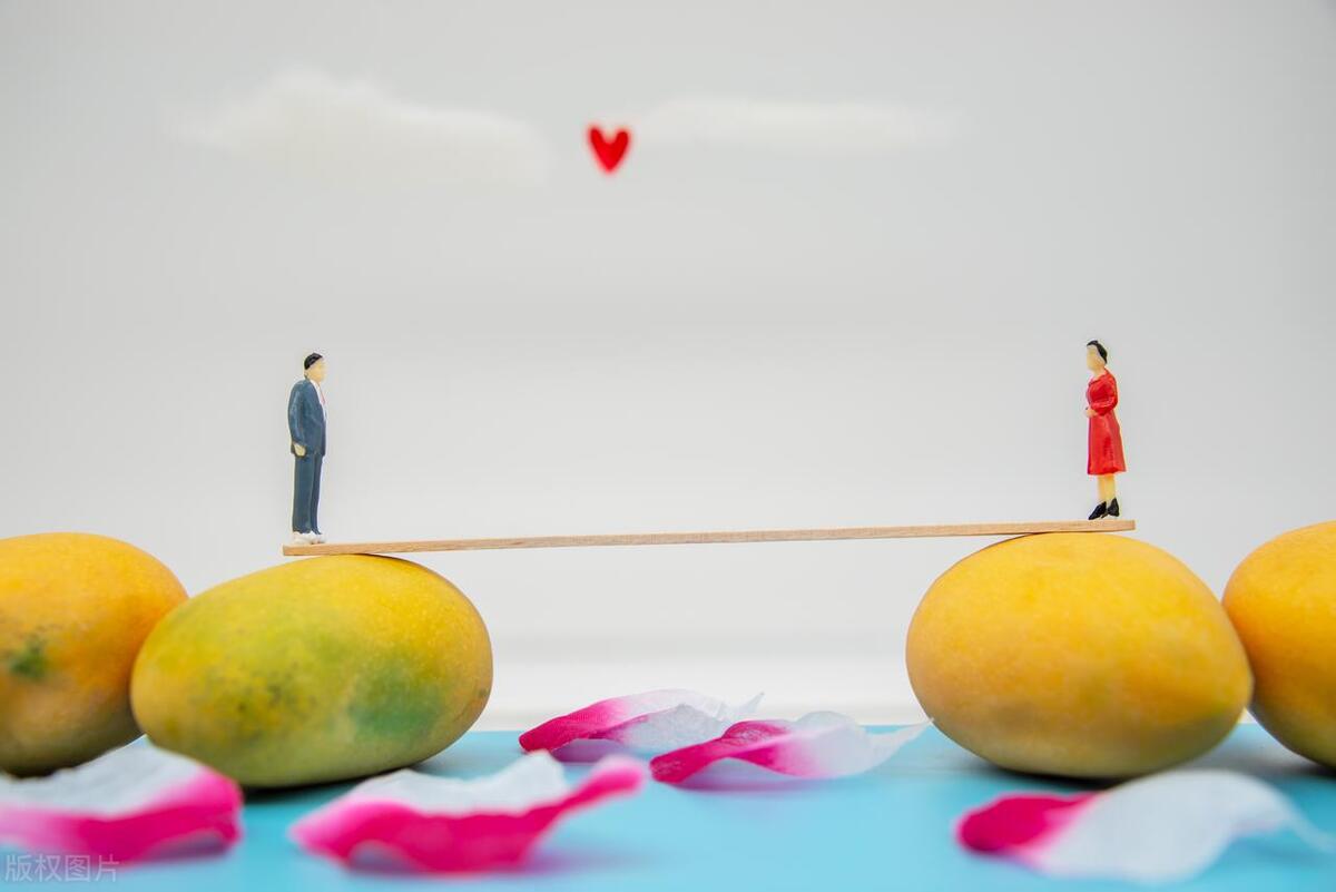 你那么瘦，却还是填满了我的心——100句情话短句给女生(图8)