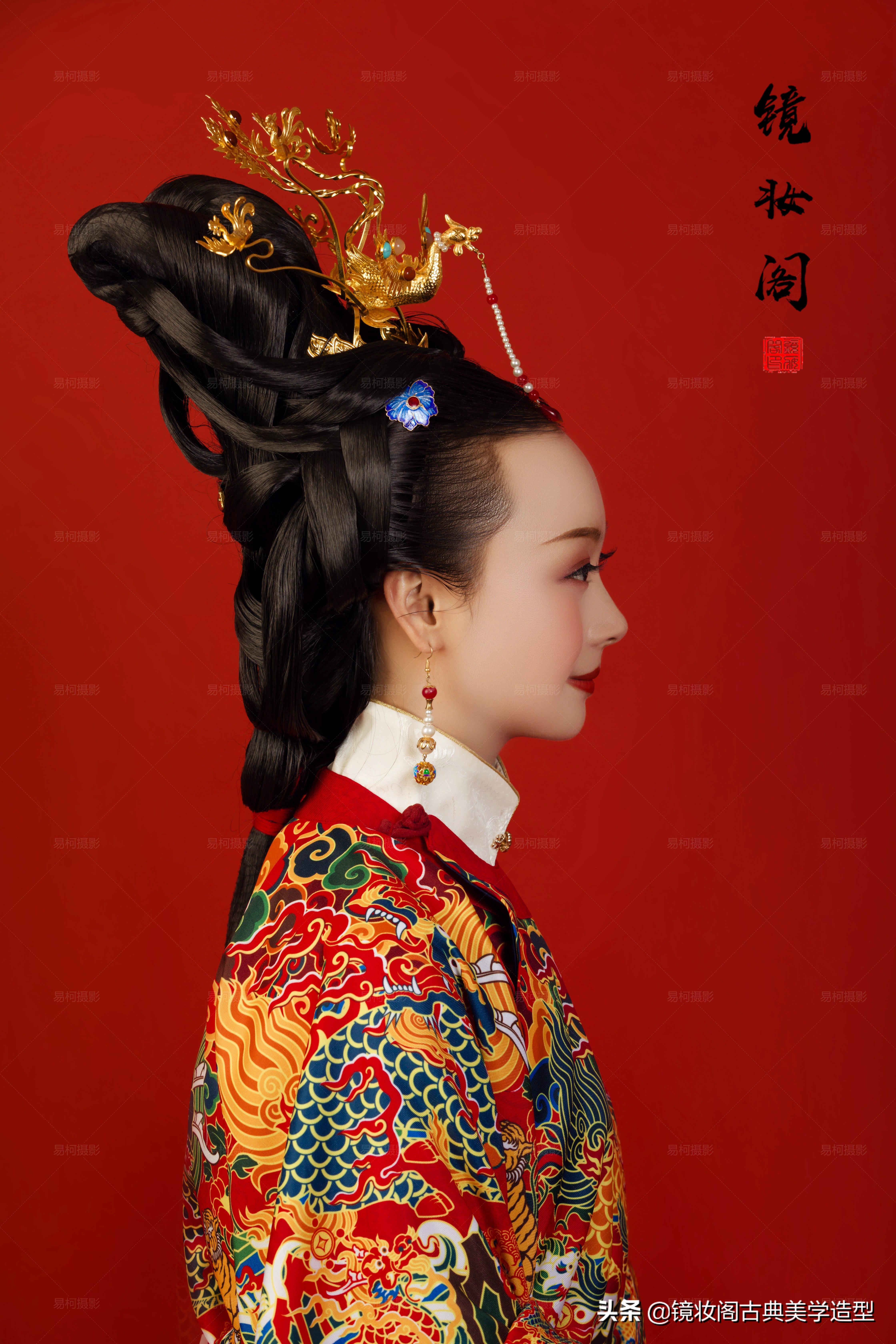 明制婚礼新娘妆容｜许你凤冠霞帔一世无忧，从此清风明月长伴天涯(图5)