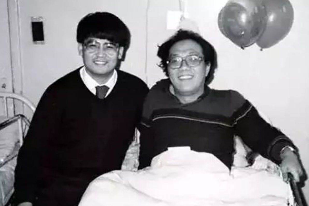 史铁生：21岁因风寒坐轮椅，47岁被诊出尿毒症，临终捐献遗体(图12)