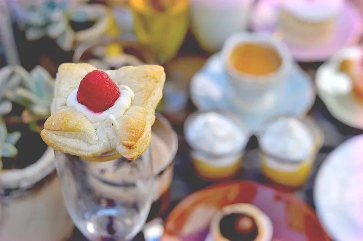 适合团圆时刻分享的文案：月圆总有星相伴，人圆总有家相随(图4)