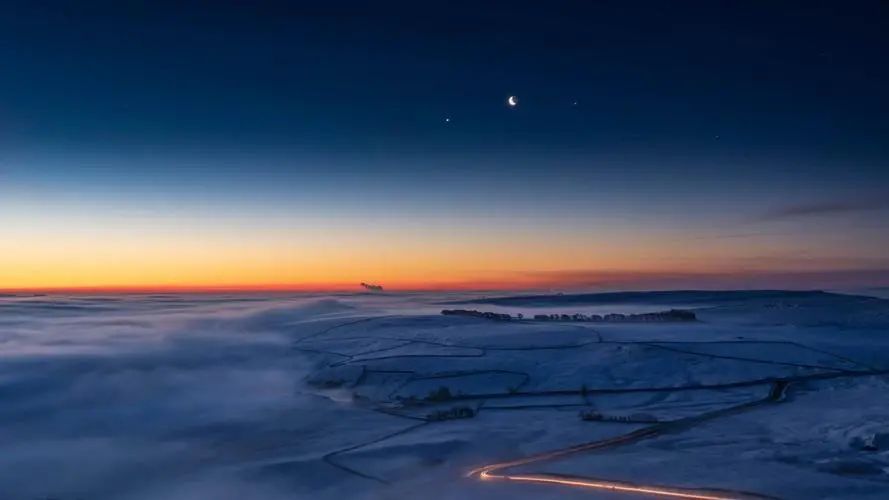 夜空繁星的句子，灵感与无尽的宇宙之旅(图4)
