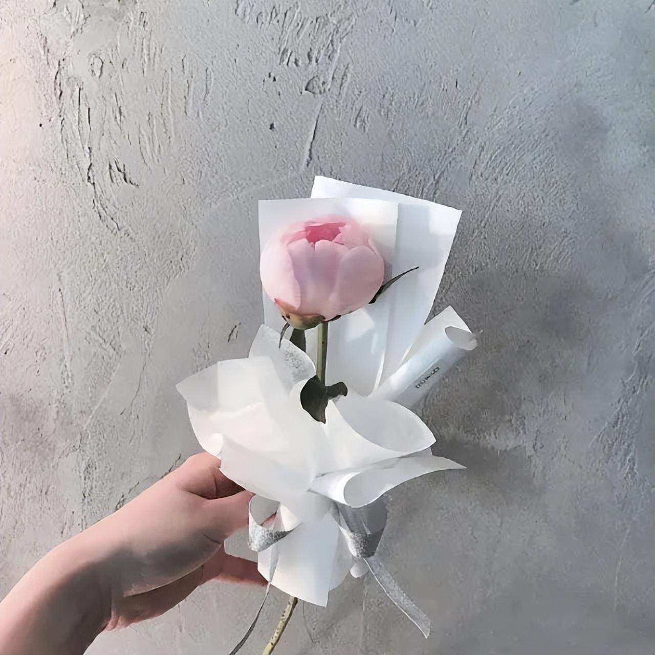 朋友圈最深情真诚的情话，句句感人，挑一句去表白！(图2)