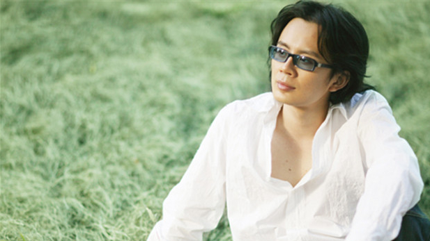 《丁香花》背后的爱情故事：有几人知晓所唱的亡者是谁？(图3)