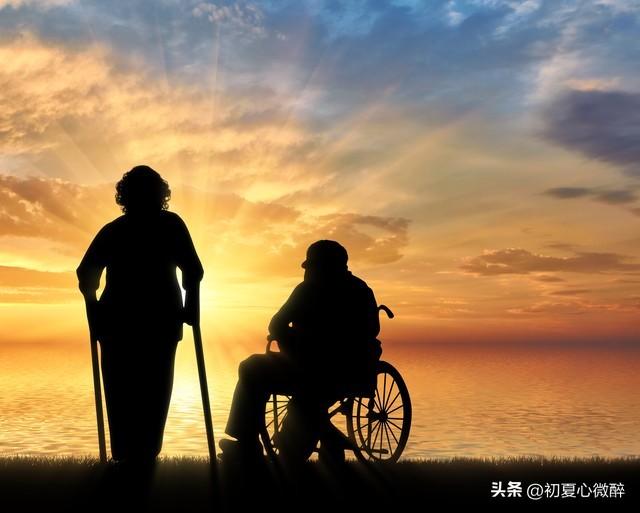 穷不怨父，少不嘲老，善待父母文案，值得深思(图5)