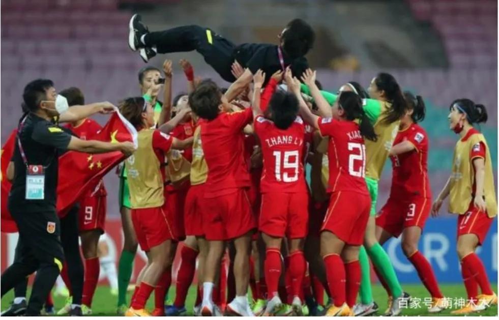 颂冬奥赞女足红叶诗十七首(图12)