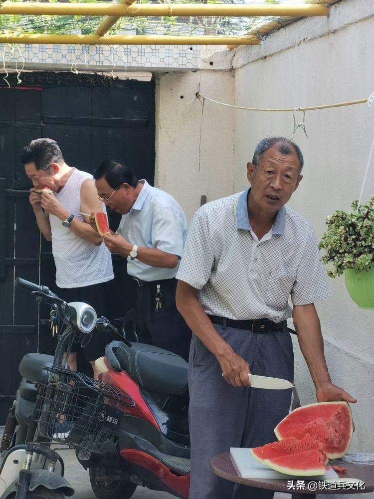 老屋心最暖 秋韵果尤香一一写在故乡的小诗(图15)