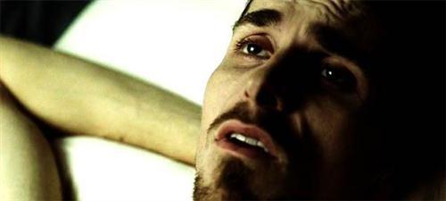 自责内疚对不起的句子 对伤害的人内疚的说说(图1)