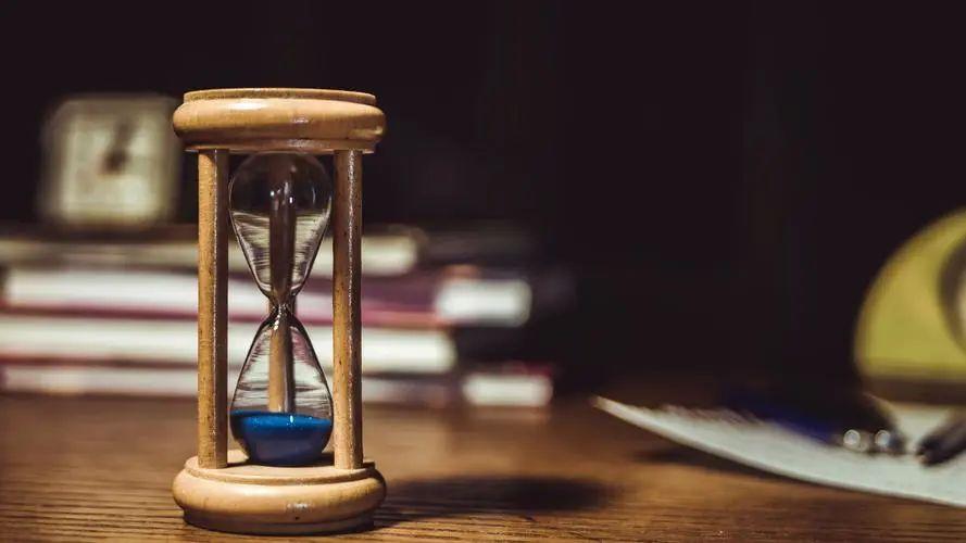 睡觉发朋友圈的心情说说：香甜梦境，尽在枕边诗语(图4)