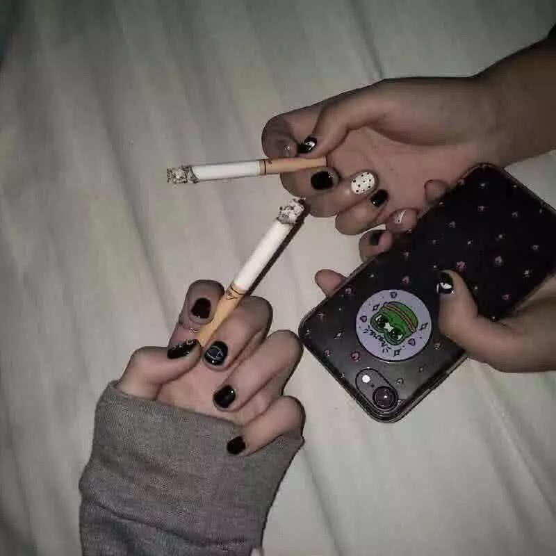 适合分手后发的QQ空间，句句扎心，选一句发说说吧！(图1)