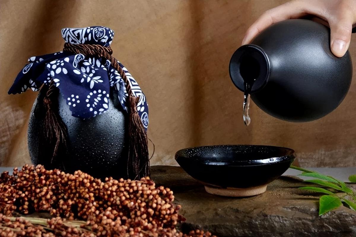 经典的15句祝酒诗词，“酒”“诗”相逢，精彩无限，适合酒桌上说(图4)