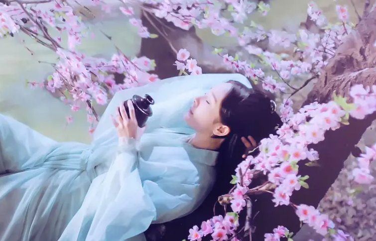 经典的15句祝酒诗词，“酒”“诗”相逢，精彩无限，适合酒桌上说(图9)