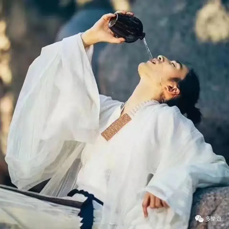 关于酒的古风诗词七首（原创）(图2)