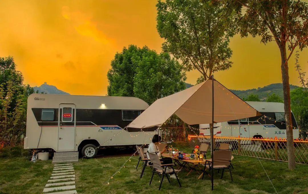 春日野趣丨开启春天の第一场房车露营，送你满春的山花浪漫！(图4)