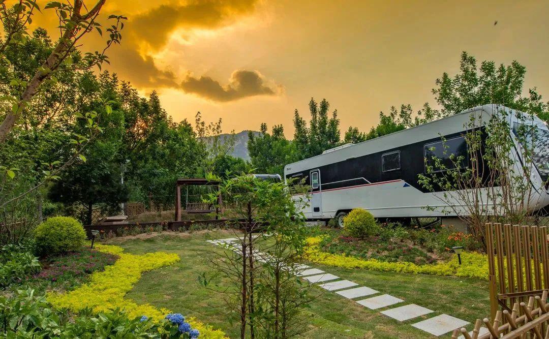 春日野趣丨开启春天の第一场房车露营，送你满春的山花浪漫！(图9)