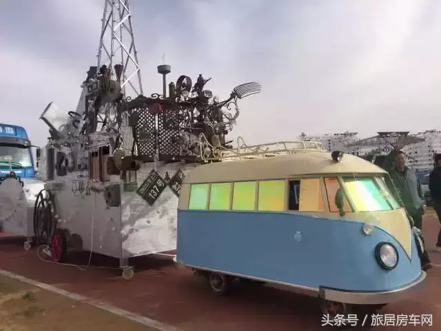 有一种生活触手可及，房车旅行的意义——车内是家，车外是世界(图11)