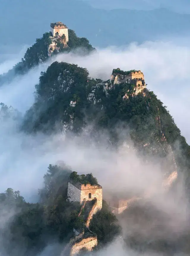 36句关于山的经典古诗词，山原来也可以这么美，你最喜欢哪一句？(图6)