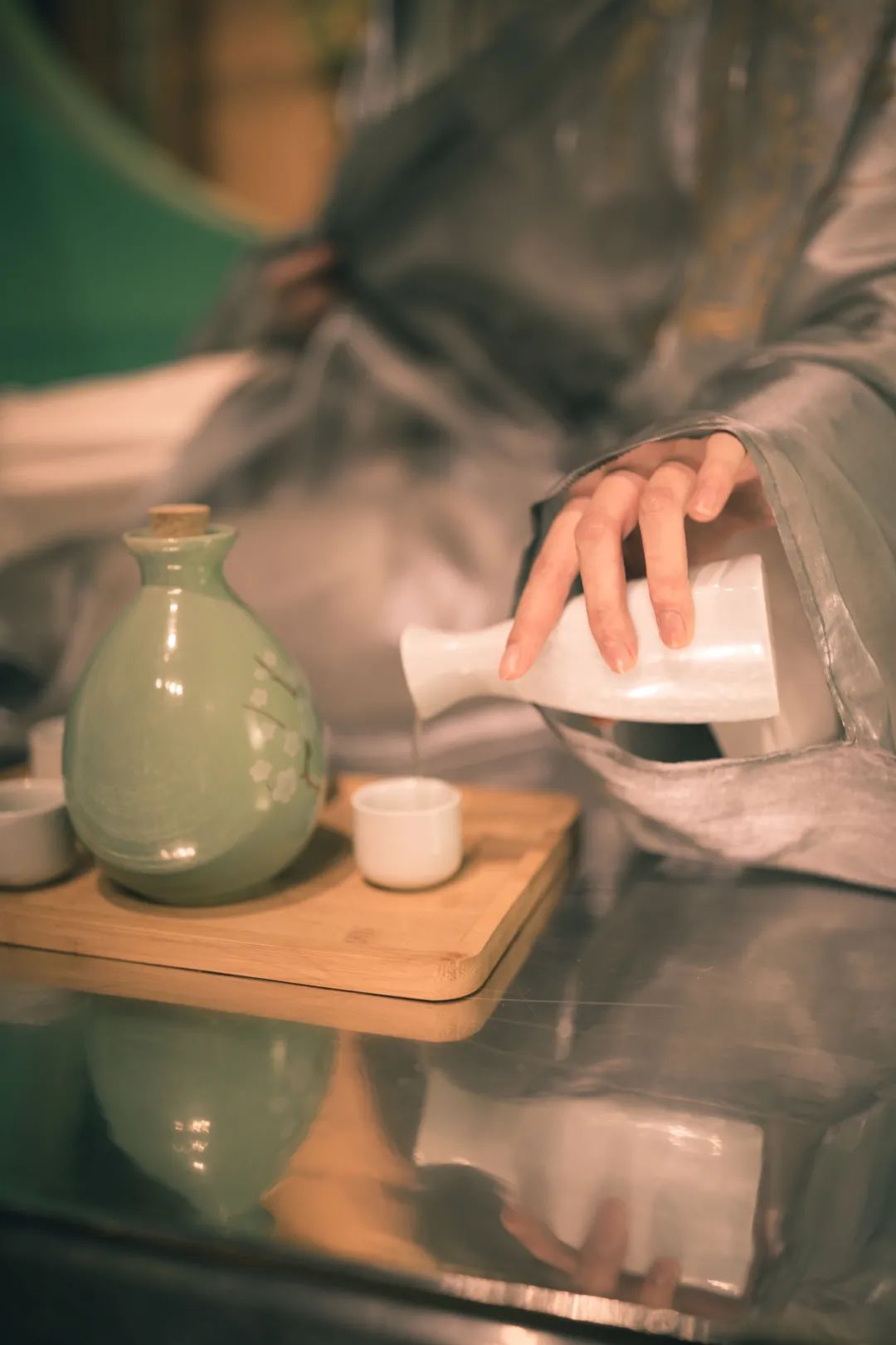 一句诗词说“我爱你”：古诗词里的12句至美情话，太绝了(图2)