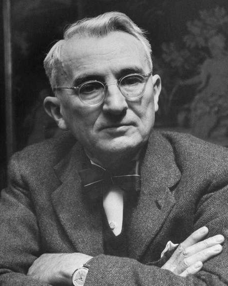 卡耐基《人性的弱点》：最“经典”的10句话，把现实说得太透了(图2)