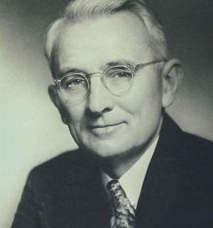 卡耐基《人性的弱点》：最“经典”的10句话，把现实说得太透了(图4)