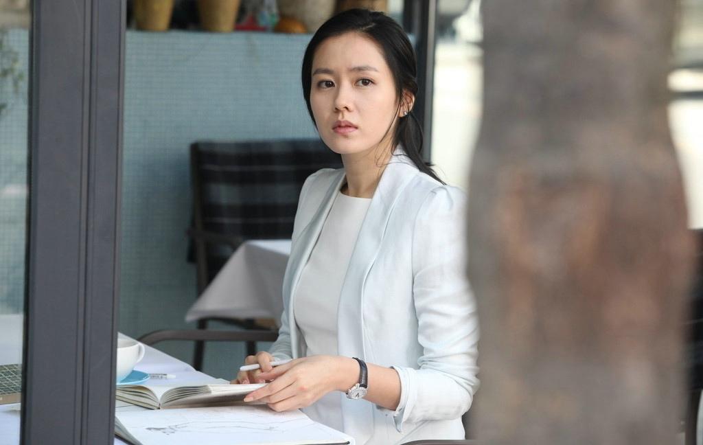 东野圭吾的《白夜行》中的爱情悲剧是谁造成的？(图6)