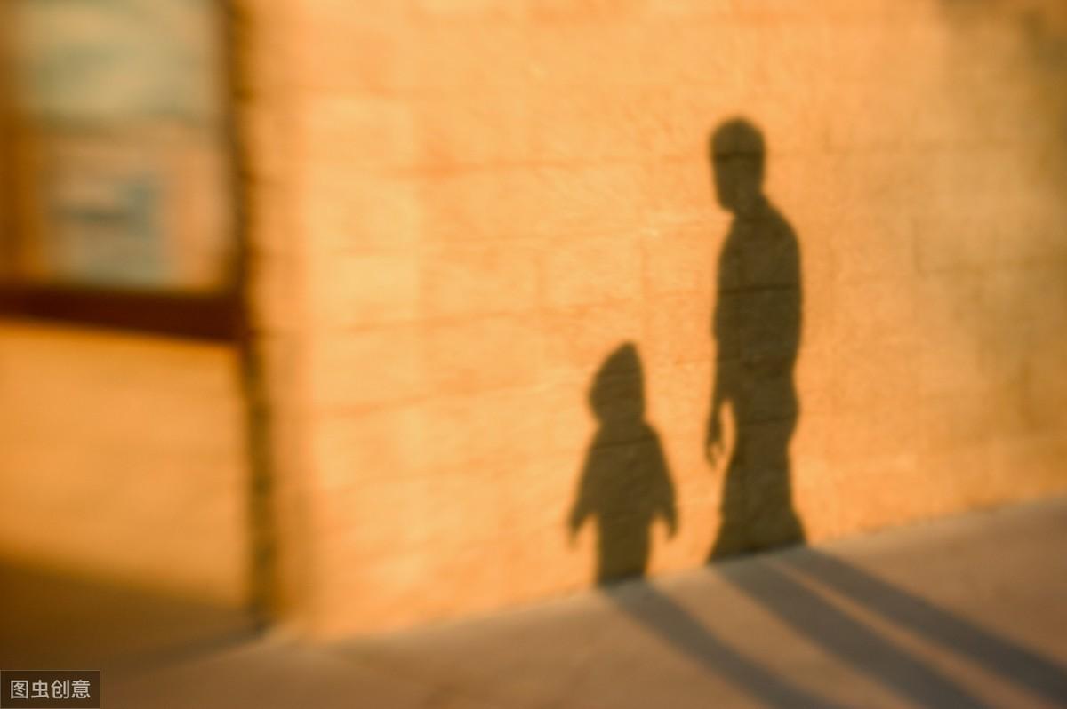 这么多年，最让我难忘的，是妈妈那双变形的脚(图2)