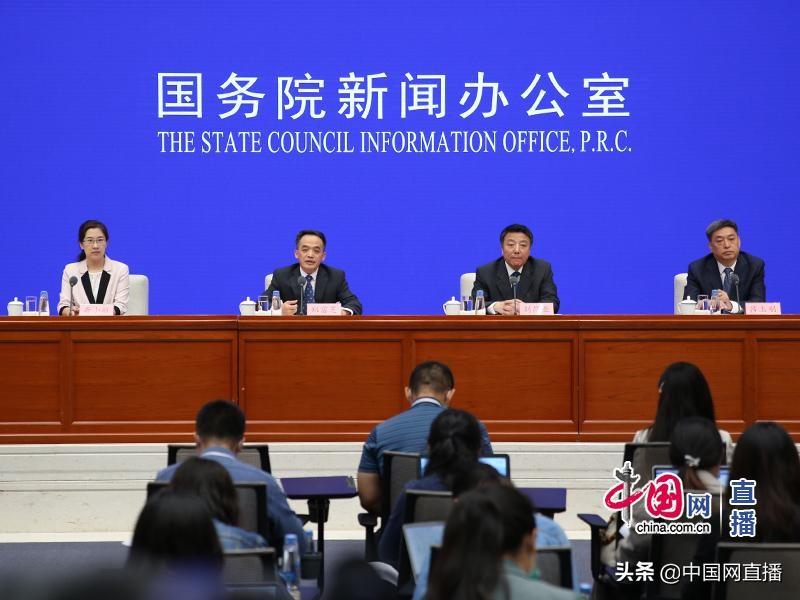 教育部副部长回应“读书无用论”：知识越多越好，读书越多越好(图1)