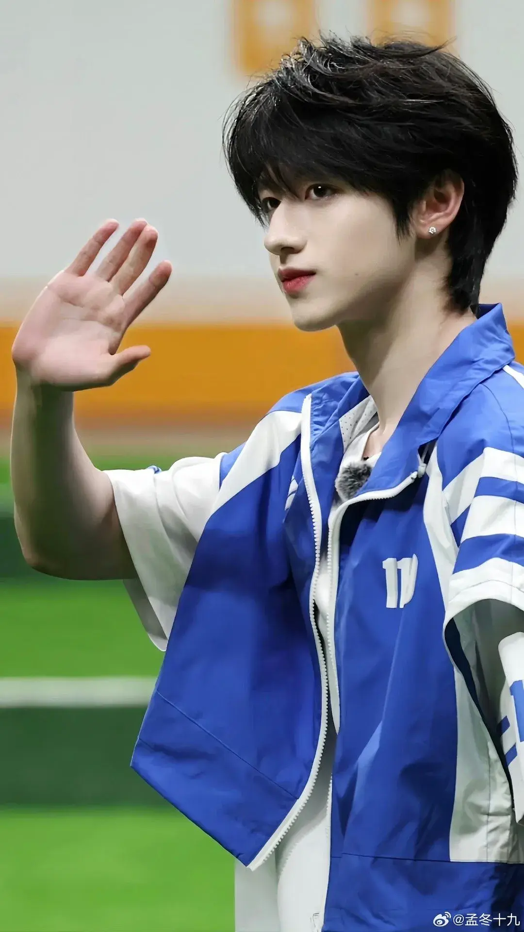 朱志鑫：娱乐圈‘三无’产品？不，是完美偶像界的‘断货王’！(图8)