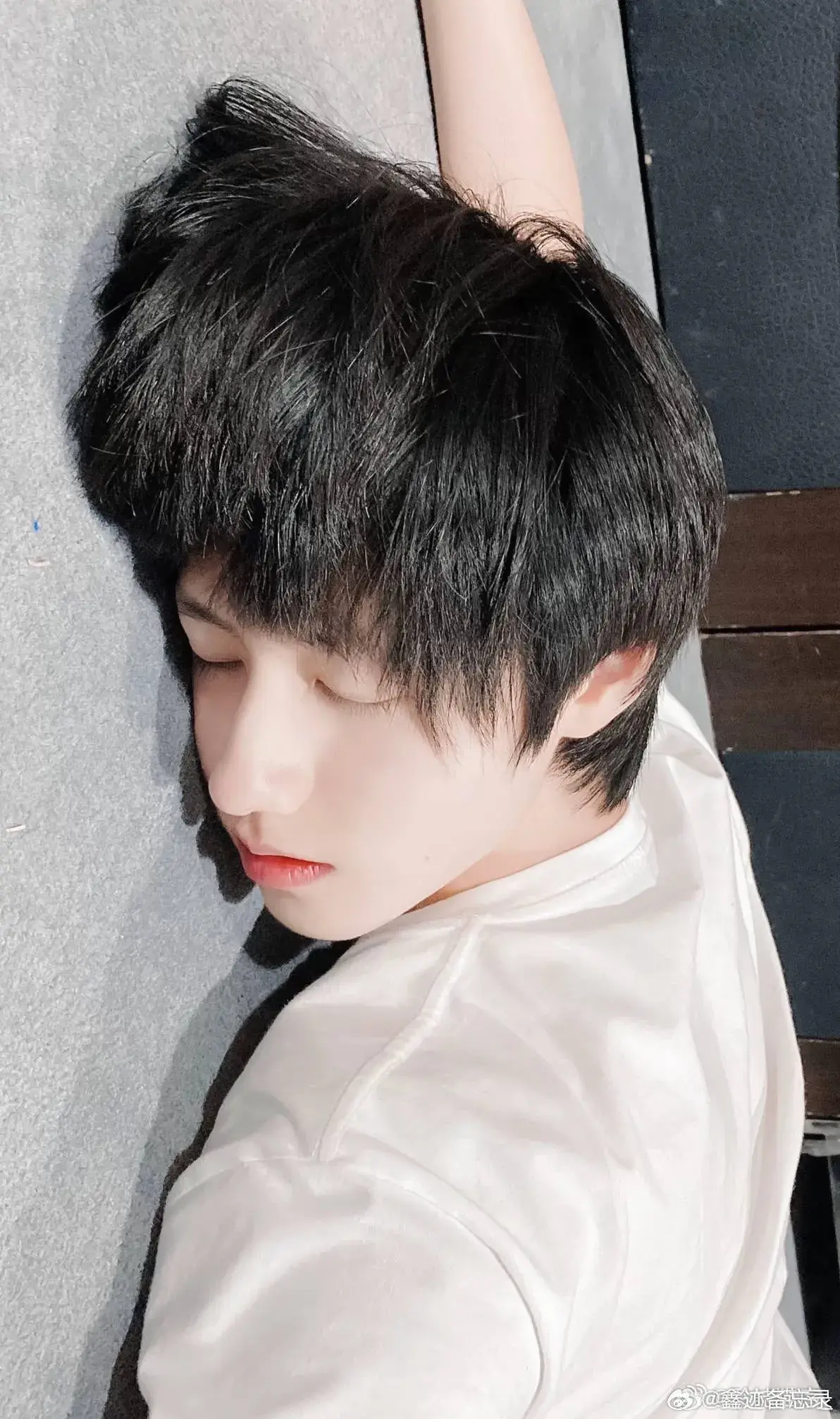 朱志鑫：娱乐圈‘三无’产品？不，是完美偶像界的‘断货王’！(图11)