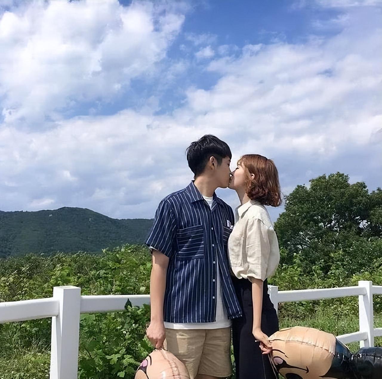 给对象留言的超甜情话，浪漫高级，让人瞬间小鹿乱撞(图1)