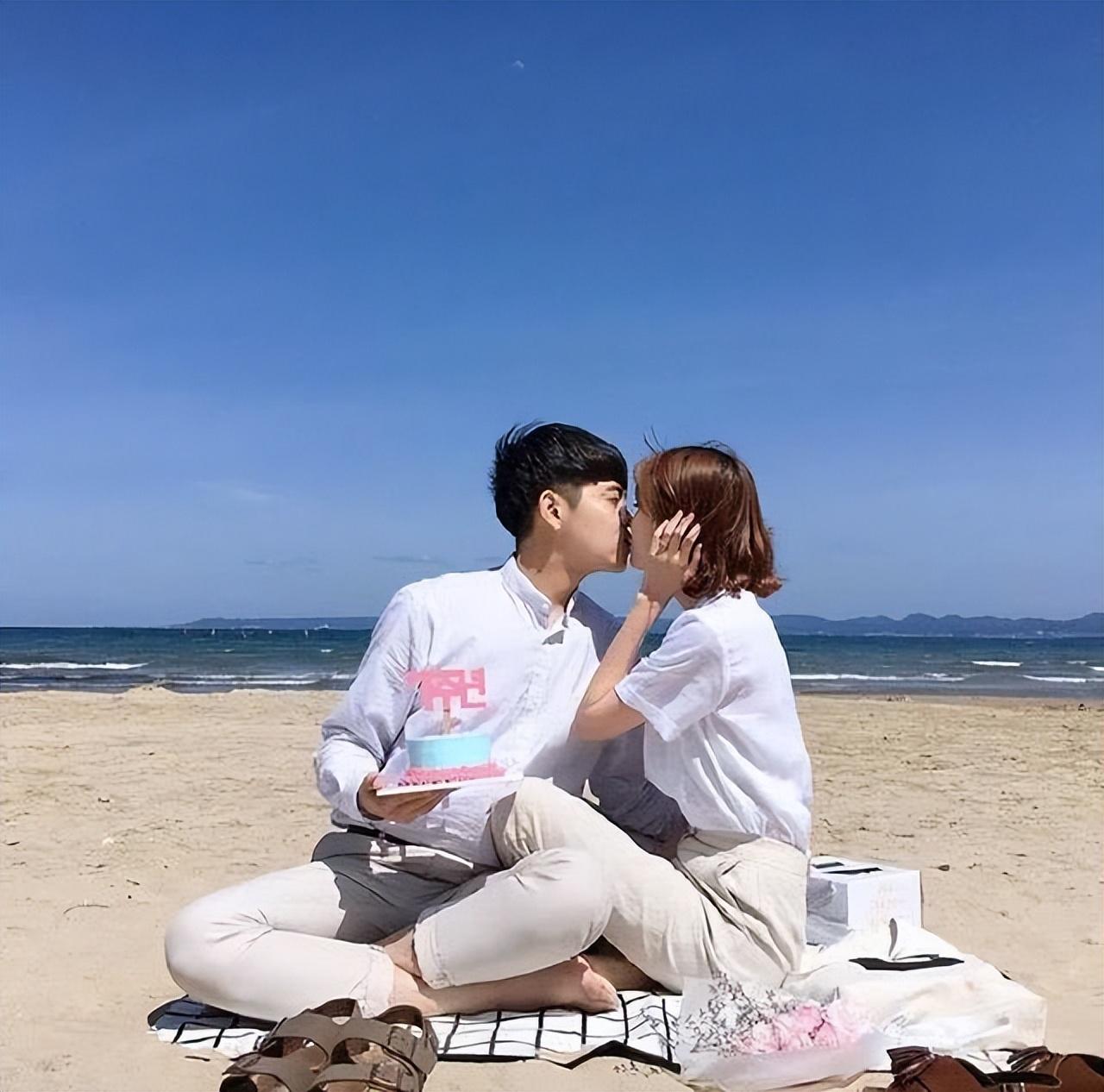 给对象留言的超甜情话，浪漫高级，让人瞬间小鹿乱撞(图3)