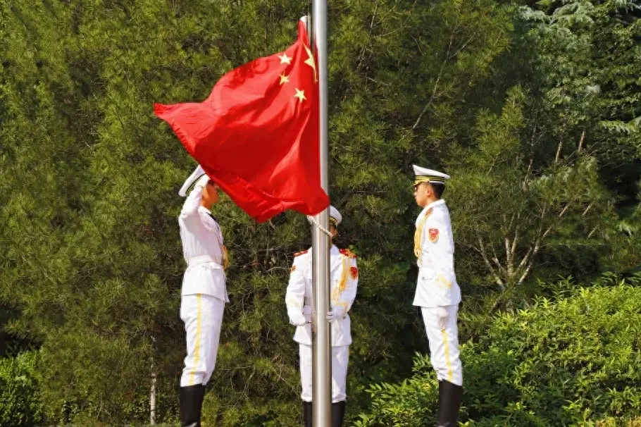 国旗下演讲 | 没有规矩，不成方圆(图1)