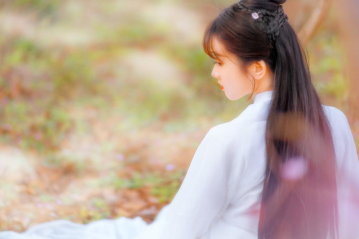 6首令人心旷神怡的唯美桃花诗，把人间三月变成了最美的春天(图2)