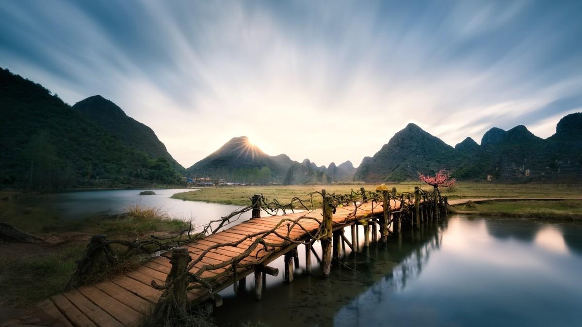 6首令人心旷神怡的唯美桃花诗，把人间三月变成了最美的春天(图5)