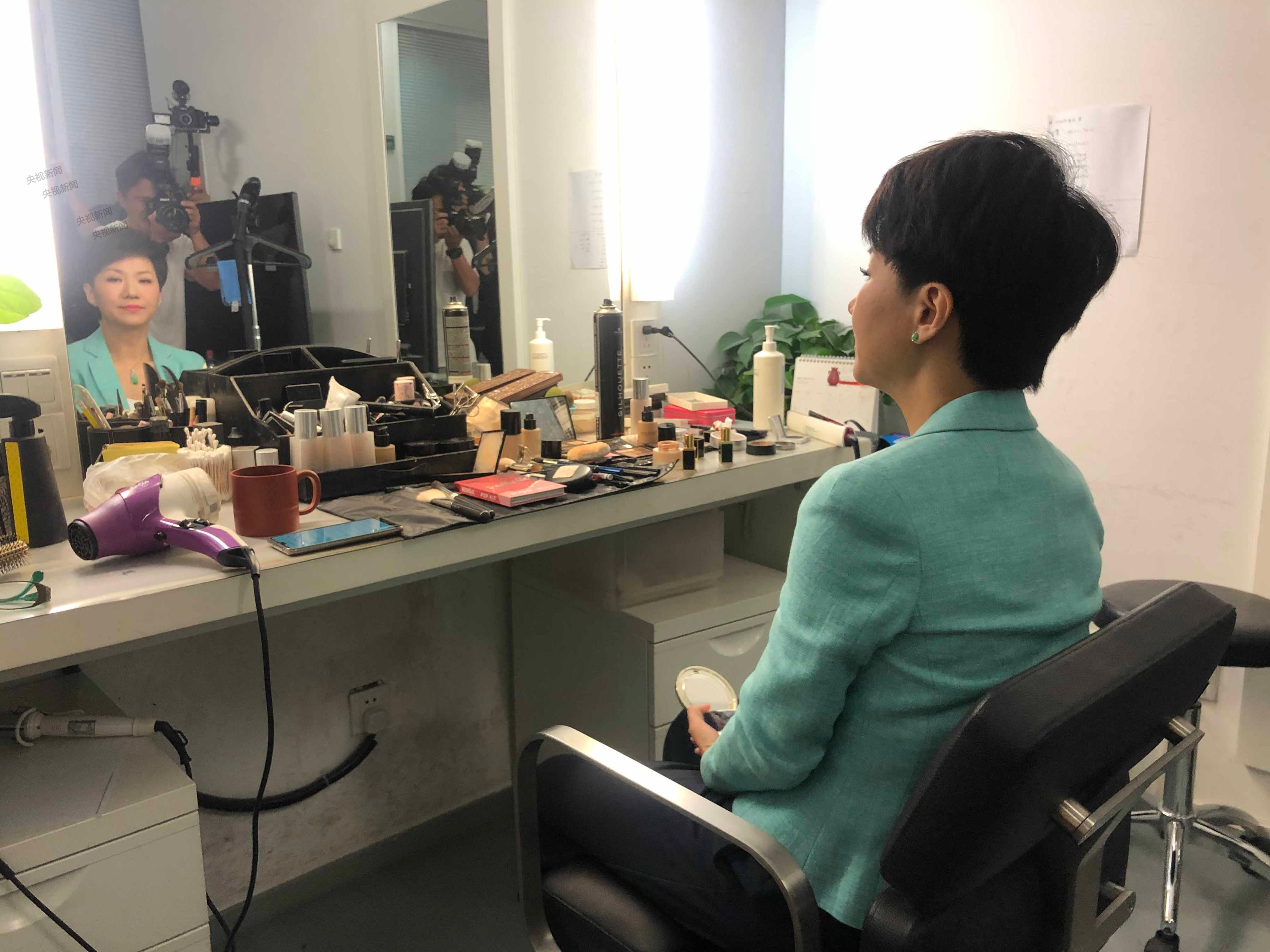 “越洋辩论”即将开始，刘欣：开场白没有特别准备，跟着感觉走(图1)